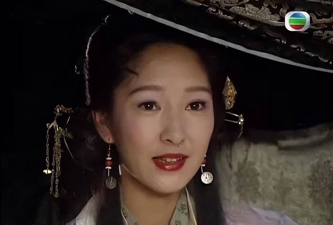 59岁知名女星玉女照曝光撞脸张雨绮张柏芝17岁未婚生子