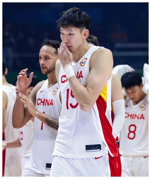 中国男篮顶级天赋!周琦独领风骚,新生代崭露头角,星光熠熠.