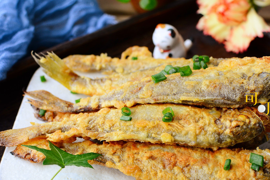 原创外酥里嫩的椒盐小黄鱼不用油锅炸照样好吃还健康配啤酒太妙