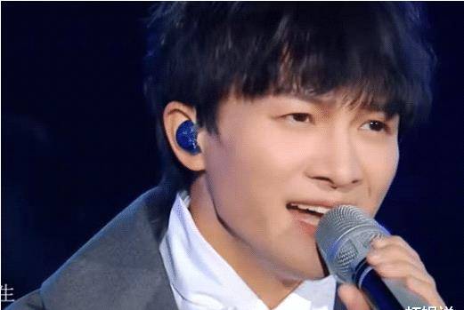 原创李健跟周深的风格都属于拿不了冠军但也不可能被淘汰的类型