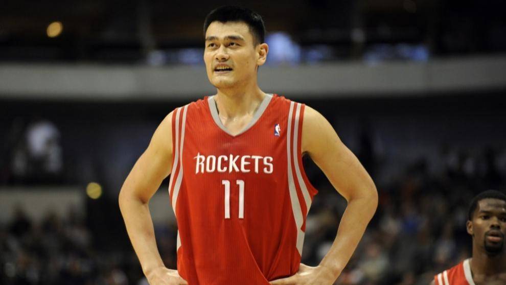 原创女巨人曾金莲身高248米比姚明高出22公分遗体至今保留