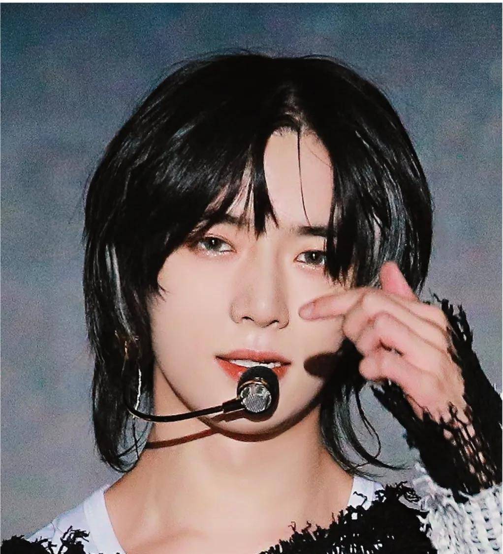 原创最适合长发的男爱豆崔杋圭像美少年而最毫无违和感的是尹净汉