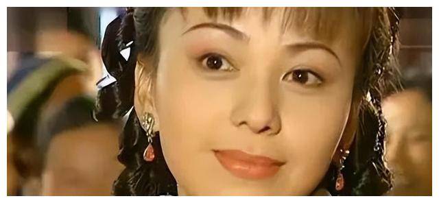 54岁「雪姨」王琳:穿上粉色衣服,焕发年轻活力,再现风采!