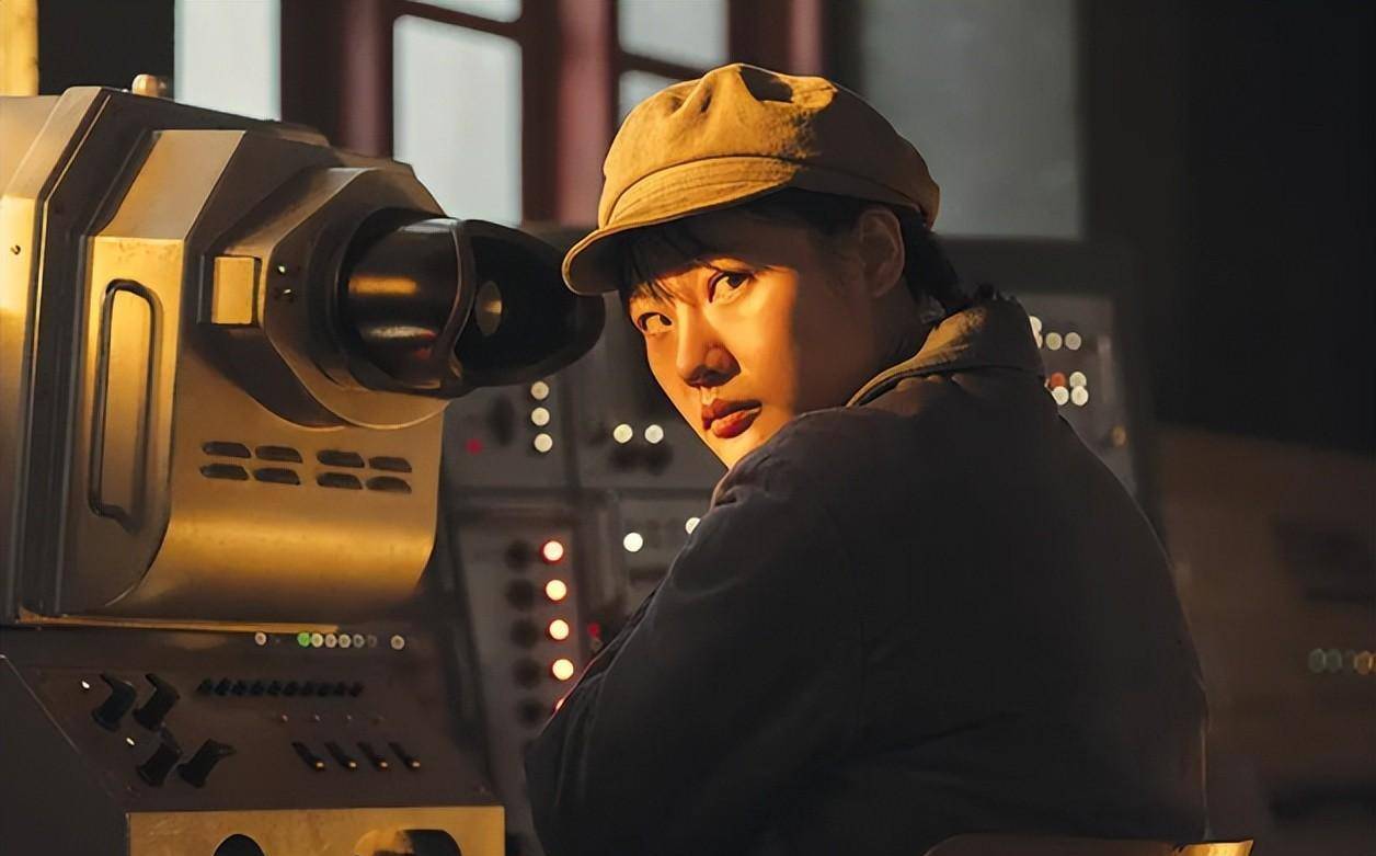 原创美国版三体忍得了一脸凶相的叶文洁真忍不了罗辑的扮演者