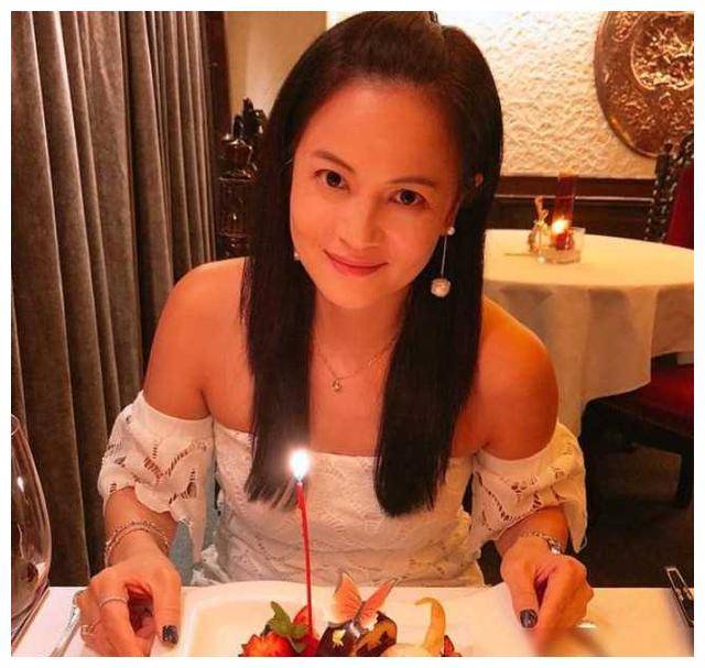 与僵尸共舞女星现况曝光诗雅破产马小玲无子