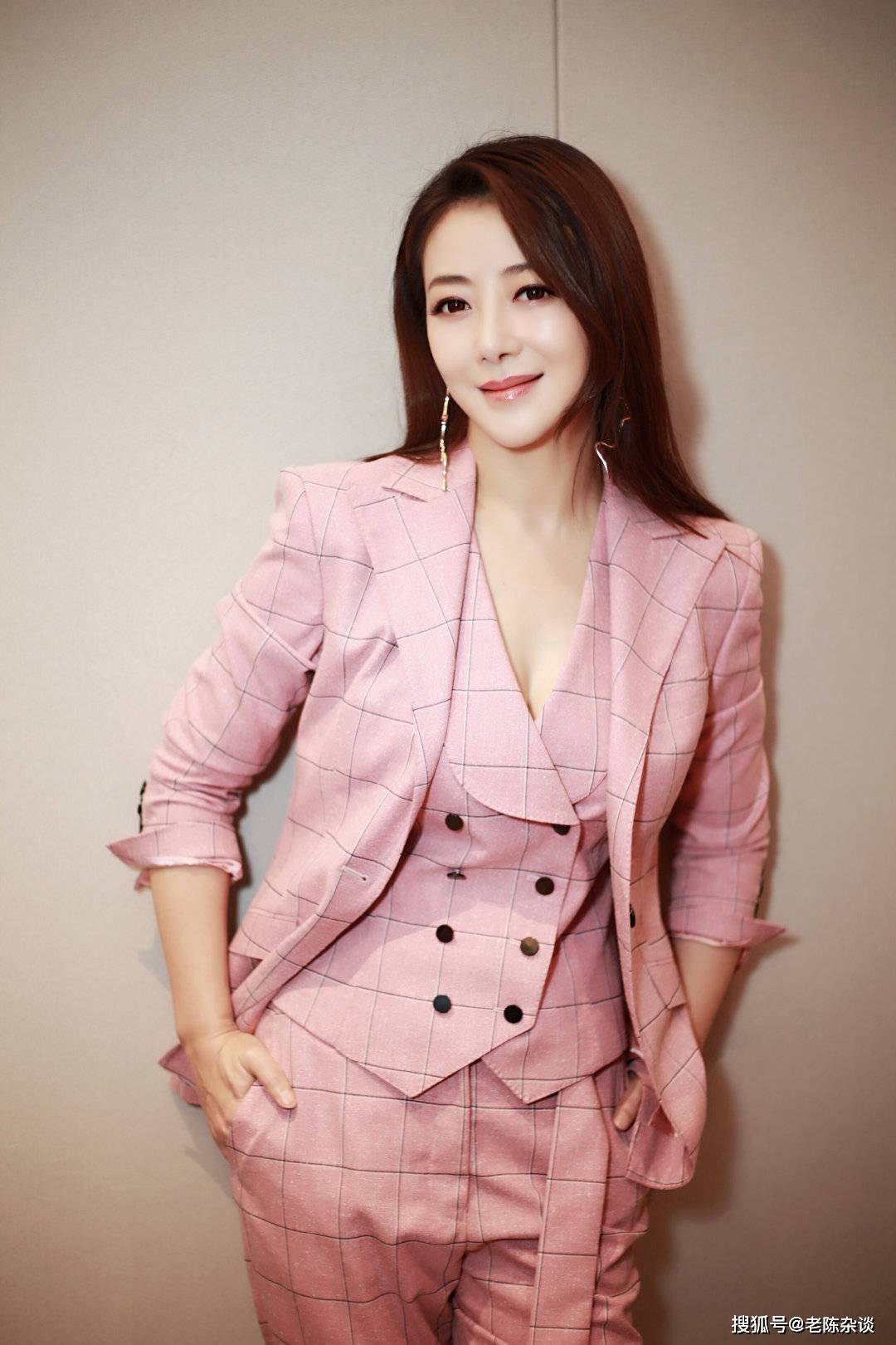 原创这谁顶得住嘛尤物陈紫函这身材真性感