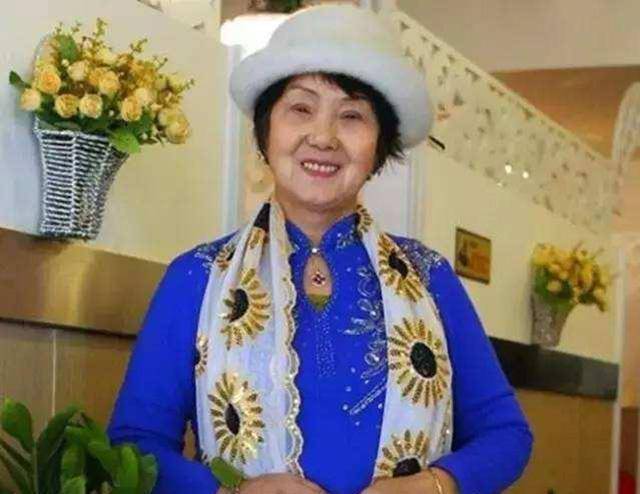 原创女版褚时健丈夫劈腿女儿自杀53岁判死刑76岁身价千万