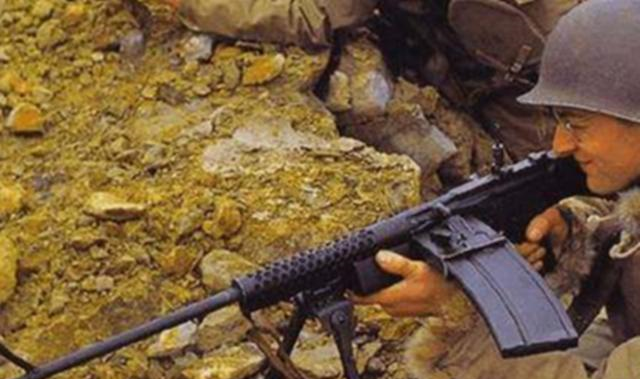 m1941轻机枪重量轻,携行方便,射速高,威力大,分解结合也比较容易,是