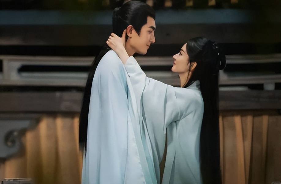 与凤行有点东西,怪不得会让其他剧"瑟瑟发抖"_凤来_云娘_赵丽颖