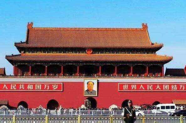 原创天安门国徽上有8个人名字他们是何身份为什么被写在国徽上