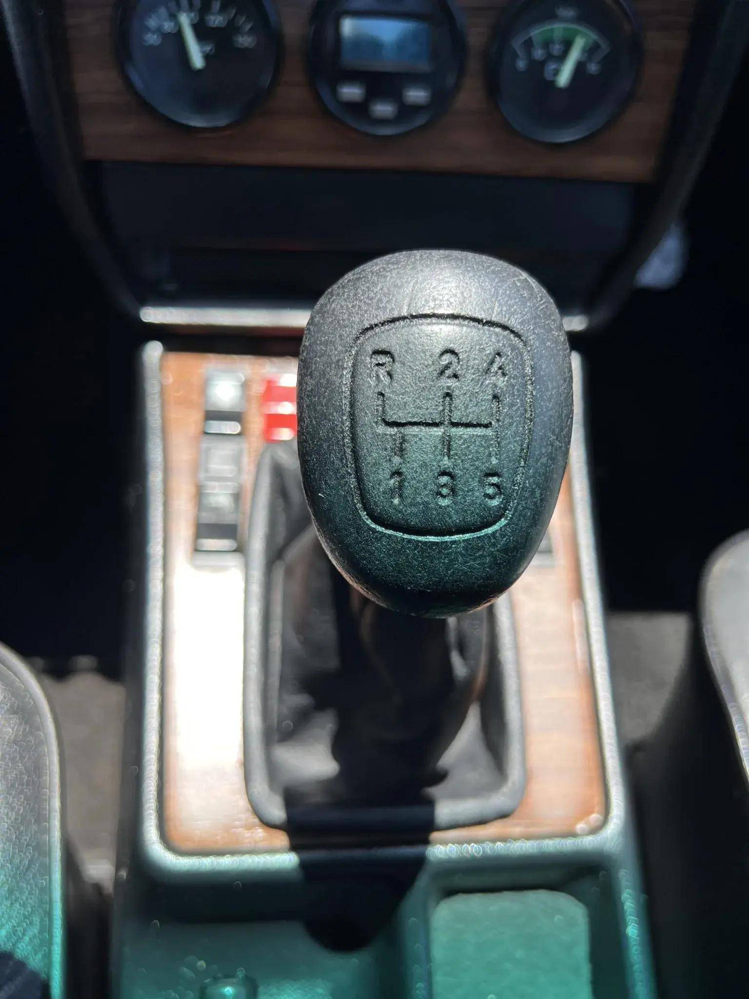 梅赛德斯-奔驰 420sel,以及1978年梅赛德斯-奔驰 280se等6台奔驰车型