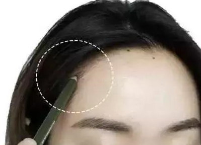 算命先生:女人面相最忌讳这四点,克夫又败财!有你吗?_额头_颧骨_夫妻