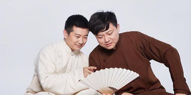 李寅飞直播说金霏的相声大部分我写的全国的社团都用我的作品