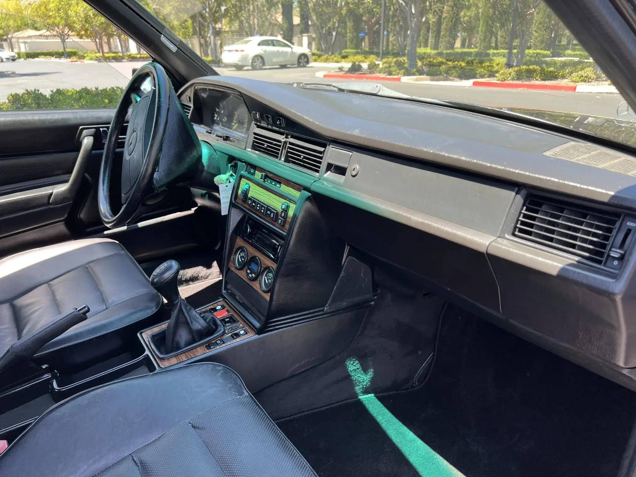 梅赛德斯-奔驰 420sel,以及1978年梅赛德斯-奔驰 280se等6台奔驰车型