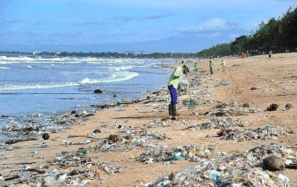 原创原创没了中国游客后韩国海滩垃圾成堆这下不能甩锅给我们了