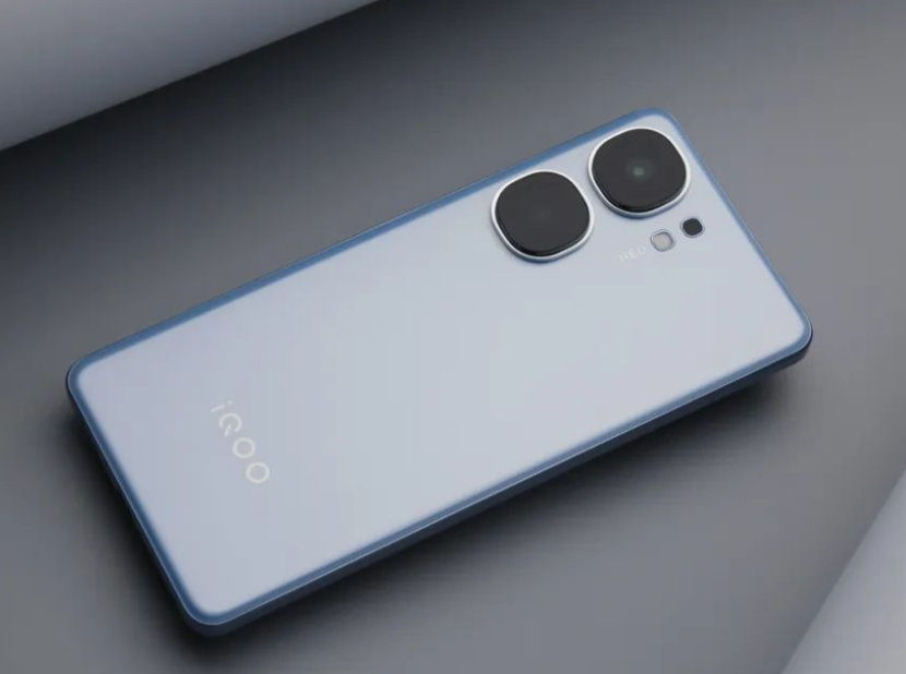 原创2月份性能排名前十的手机oppofindx7第一iqooneo9pro也上榜