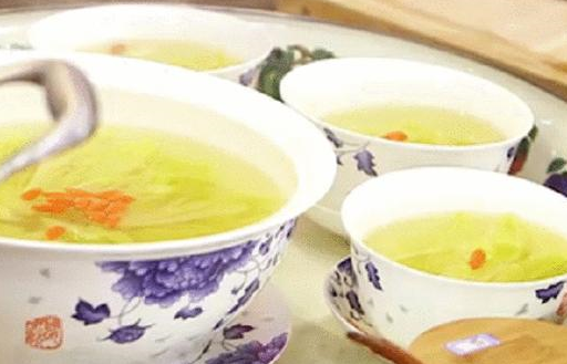 原创开水煮白菜为啥能上国宴看完热水倒下去一瞬间一般人真吃不起