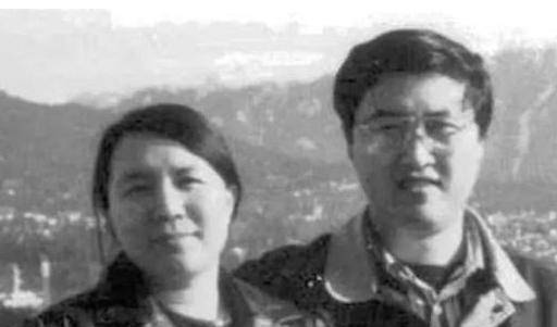 因拒绝给弟弟买房,女博士睡梦中被父亲砍死,审判时仍骂:白眼狼_赵庆香