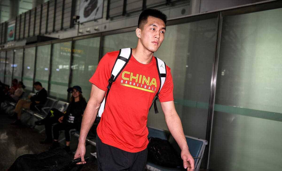 国手顾全揭开男篮后卫真实状况直言不讳指出郭艾伦问题