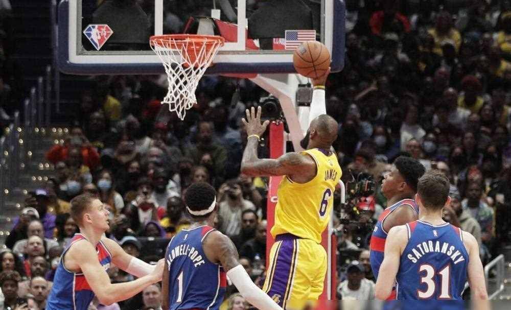 原创超越历史前四得分手时都输球詹姆斯的4万分之战又会成为里程悲