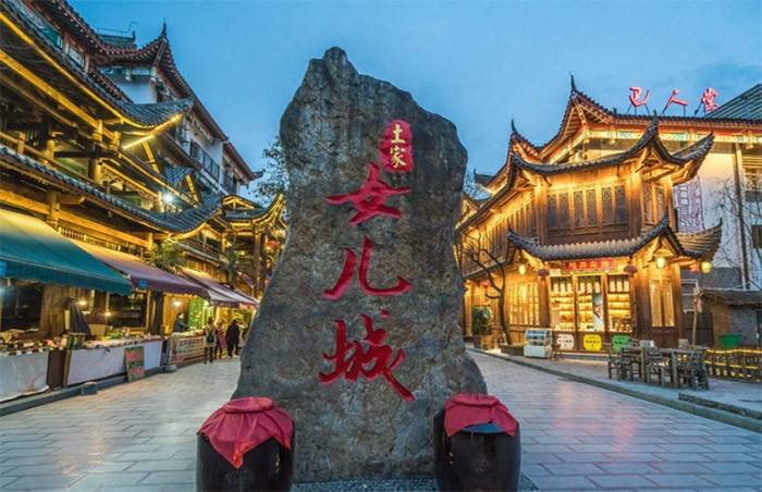 恩施五日游跟团旅游,恩施参团旅游费用,看完就明白_峡谷_清江_景区