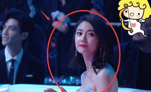 原创星光大赏台下女明星生图曝光离开十级美颜后你认得出她们吗