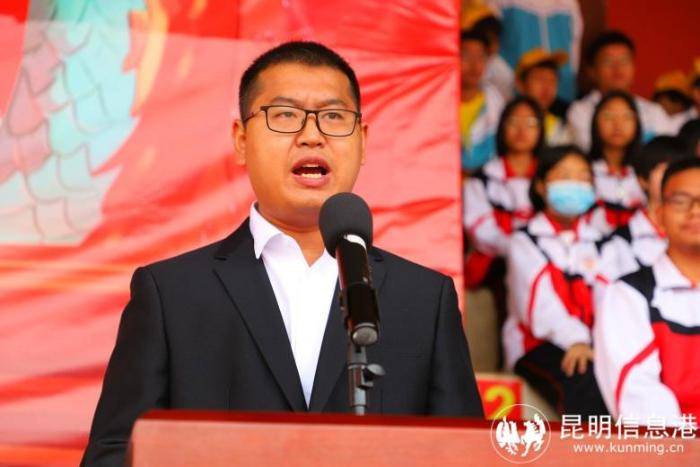 青春向党 学以报国 建水实验中学举行爱国主义教育主题活动-建水实验分校
