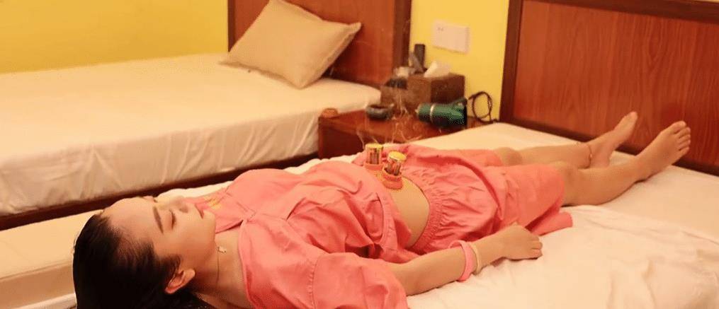 原创杭州女子做完全身spa发现墙角有摄像头前台我们看不到的