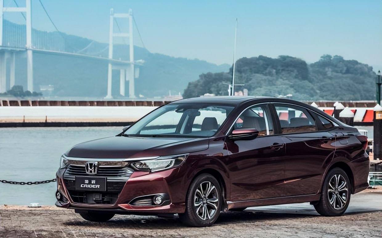 本田终于向市场低头,从11.98万降至7.98万,比亚迪秦又买早了?