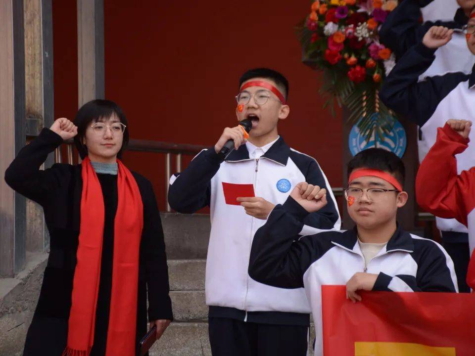 巨龙翘首破云出东风送暖展宏图忻州市北方中学举行2024年中考百日誓师