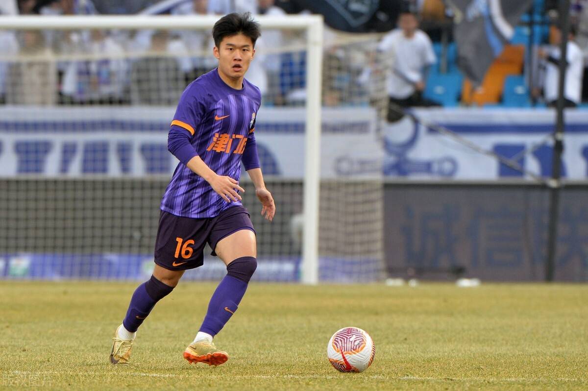 原创感谢上港免费送王牌去津门虎如今他已成球队本土核心