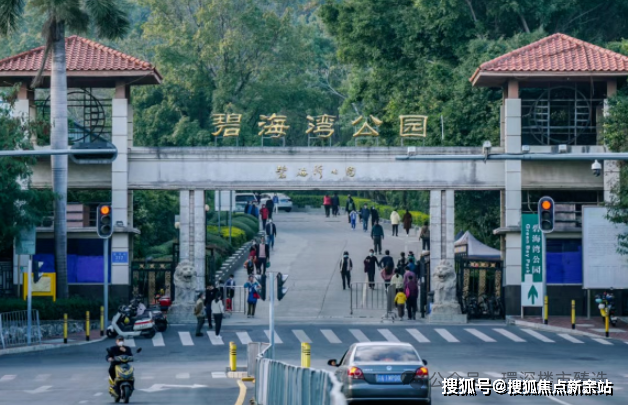 遮擋海景,沿濱海長廊向西即享西灣紅樹林溼地公園絕美約17公里海岸線