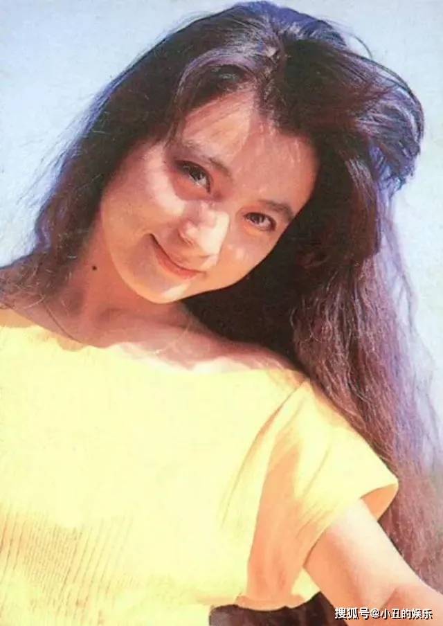 早期的邱佩宁也曾用心去学习舞蹈,也是一名优秀的专业舞者,也正是因为