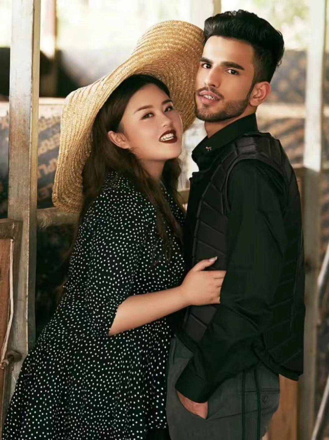 四川女孩不顾父母反对嫁小三岁外国男友,生下混血女儿,如今怎样_杨鑫