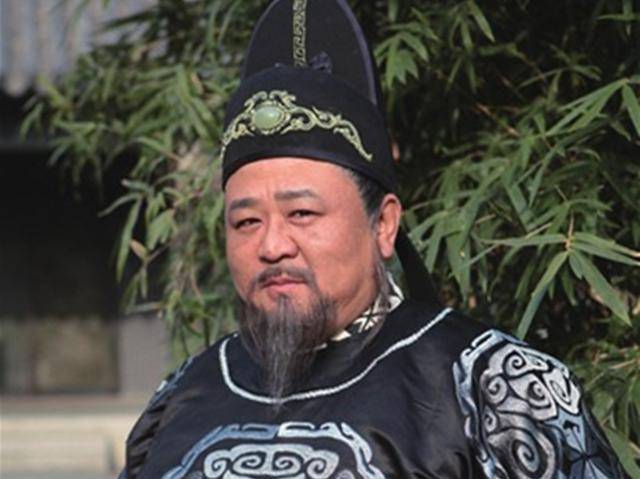 武则天和狄仁杰有何关系在狄仁杰遗物中发现了8个字真相大白