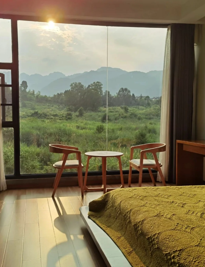 day5凤凰古城>沱江>虹桥>凤凰图腾>小石板街>烟雨凤凰706_919竖版 竖