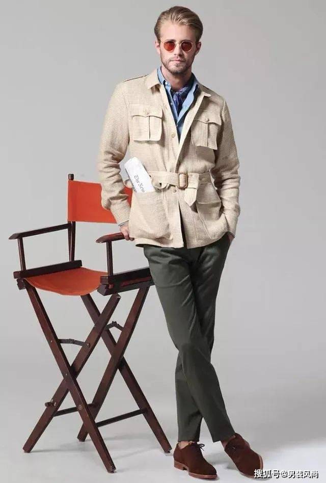 春季男士猎装夹克如何穿搭的既显时尚高级又不失男人的优雅品味