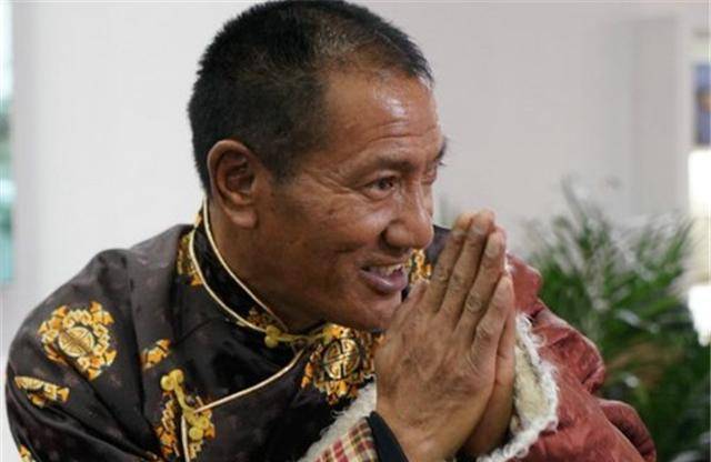 富豪变卖了上亿家产只为在750米悬崖上修一条路被人当作傻子