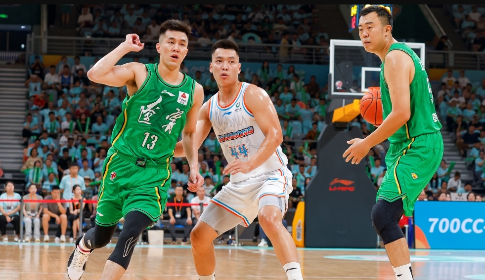 原创辽宁飞豹队cba赛场上的绿军