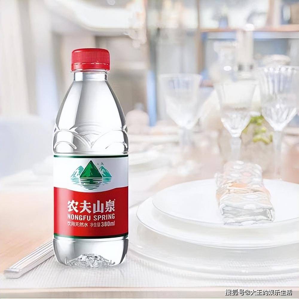 原创基于这几个事我判断农夫山泉会继续赢娃哈哈不能只靠网友情怀
