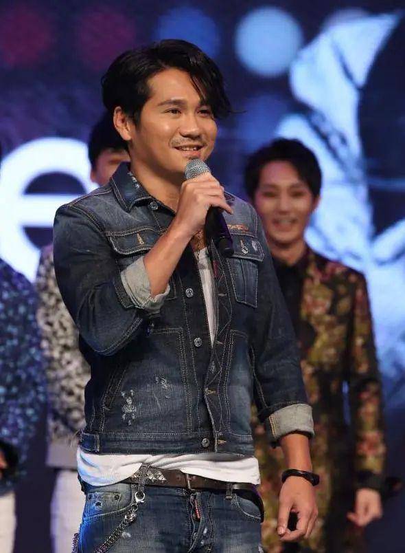 人们普遍认为曹格非常幸运,因为他娶到了一个如此美丽的媳妇,这是他