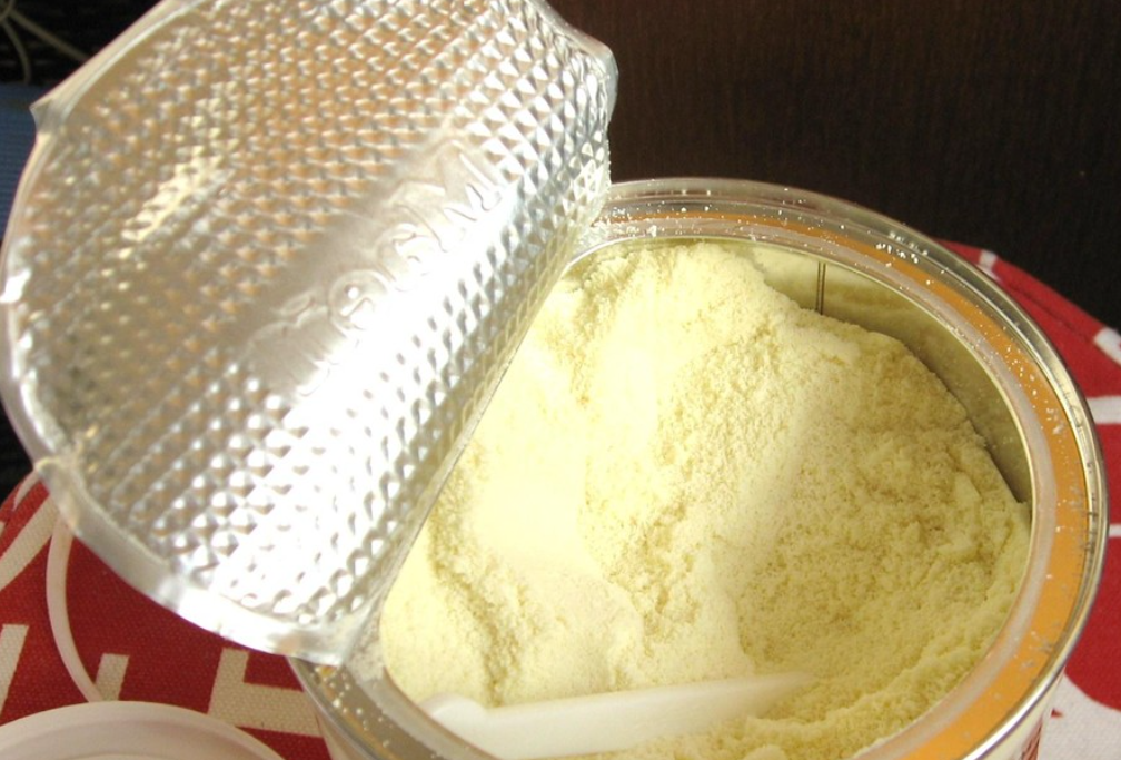 低脂驼奶粉这款驼奶粉采用了最新的生产工艺,保留了驼奶的原汁原味