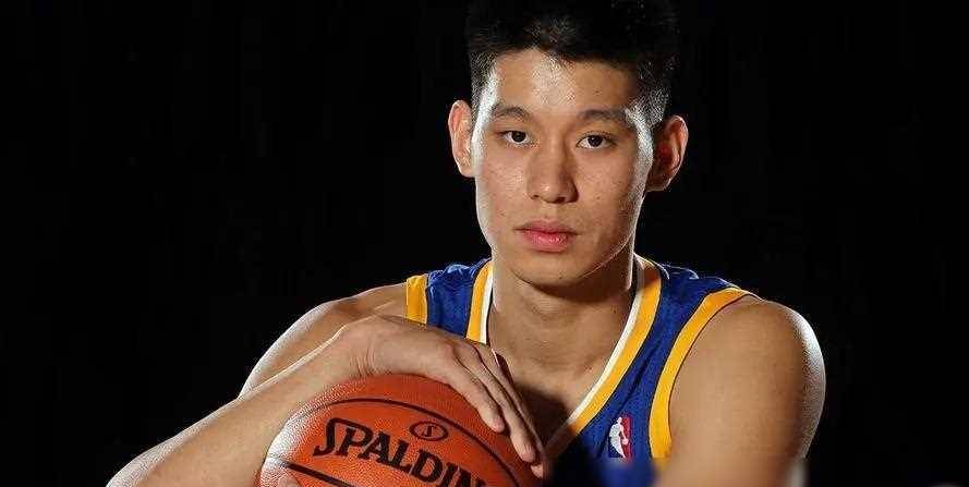 原创林书豪现状低调隐婚三年女子很漂亮35岁和弟弟在台打篮