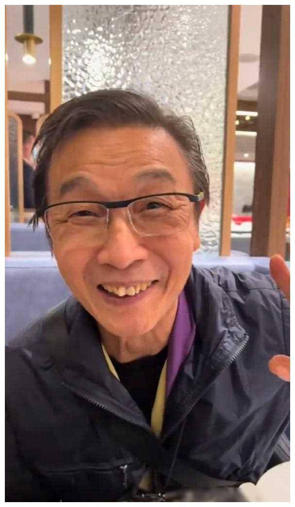 原创74岁刘松仁老友李立群慕名而来细说港城情乐享友谊