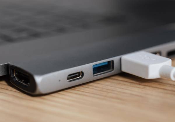 u盘插上去电脑没反应这几招解决你的问题