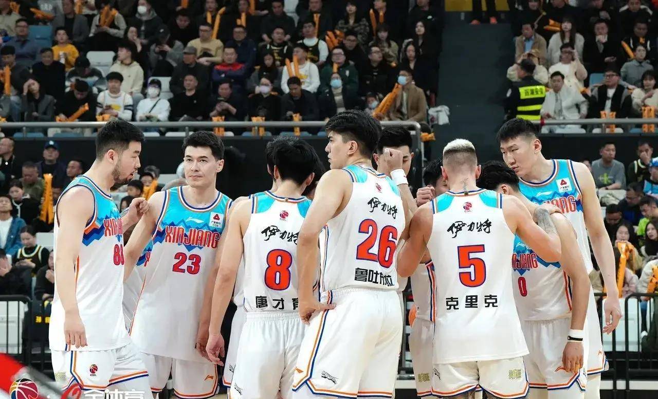 原创挨了一记面目全非掌的新疆男篮如今急需学会还我漂漂拳