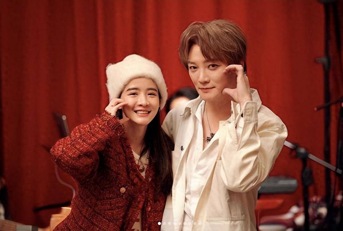 阿沁的妻子「花花」李汶静,今(13日)惊传在家持毒被逮,警方到她台北市