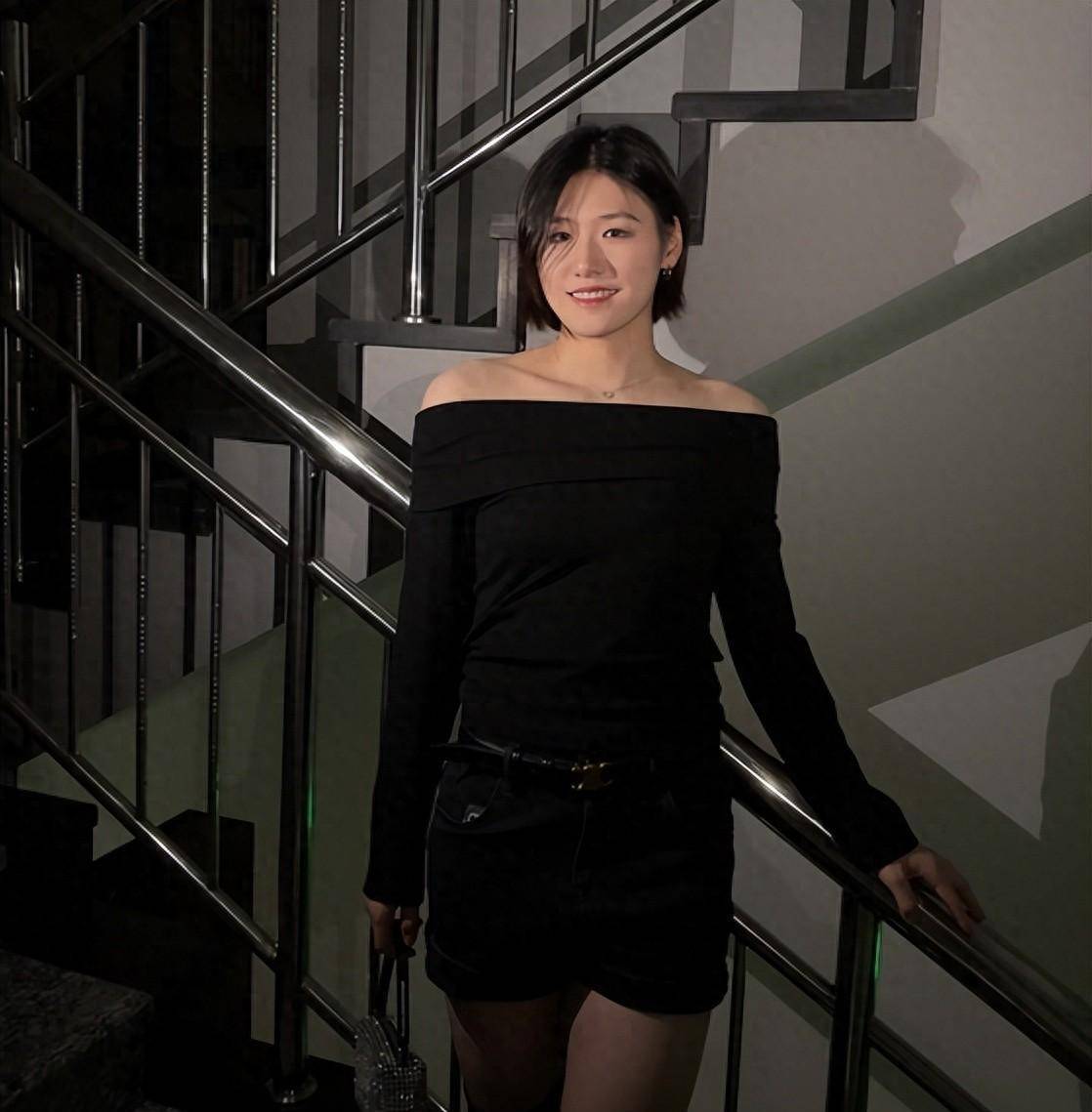 原创昔日跳水女神靠代言为生曾被地方队开除腰部大面积纹身引争议