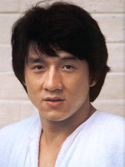 原创成龙赌场惹怒大佬崩牙驹束手无措向何鸿燊求救当年究竟发生了什么