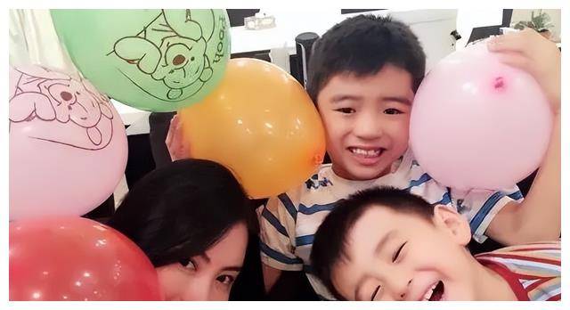 张柏芝生四胎引争议,谢贤压力谢霆锋,王菲不满!_孩子_生父_女性